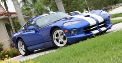 1627-1996-Dodge-Viper.jpg