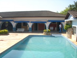 17 Piscina e Varanda.JPG